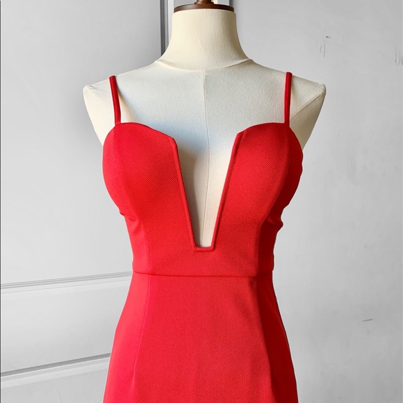 TIGER MIST Spaghetti Strap Deep V-neck Red Bodycon Dress - Picture 4 of 11
